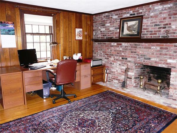 19 Crown Point Road Sudbury, MA 01776 - Photo 10 of 18