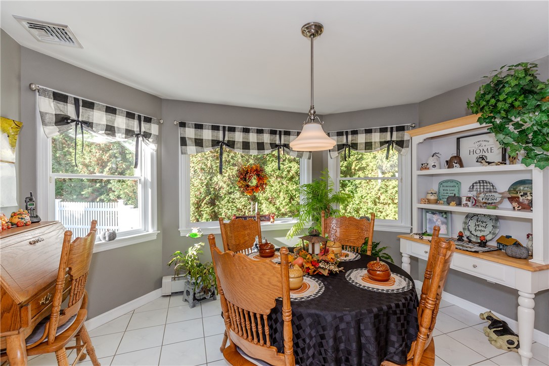 168 Old River Road Lincoln, RI 02865 - Photo 13 of 50