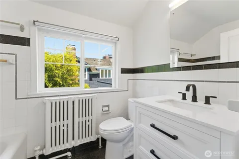 $2,747,000 | 614 35th Avenue, Seattle, WA 98122