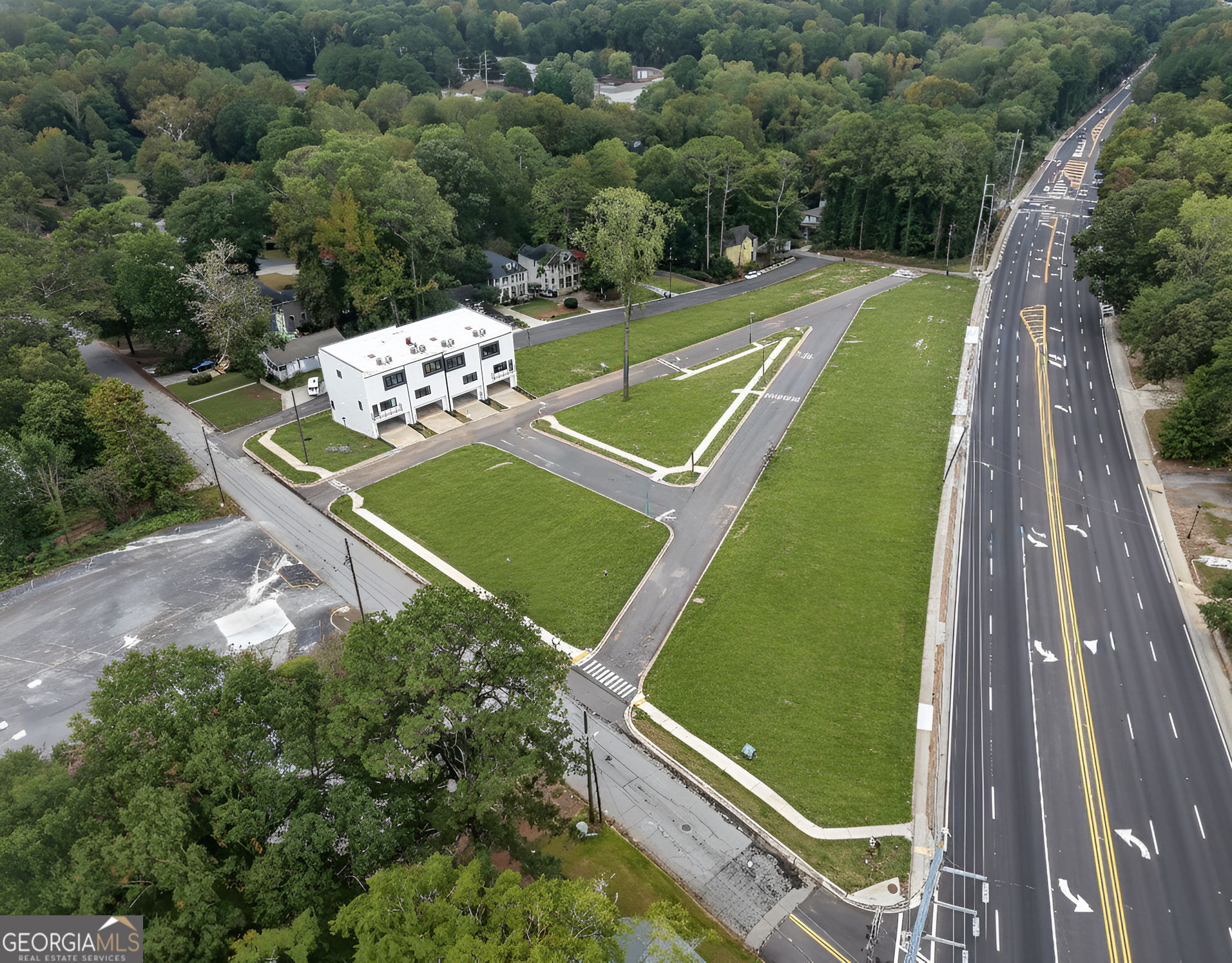 2677 Grand Isles Way Decatur, GA 30030 - Photo 11 of 49