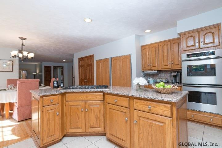 124 Maxwell Road Colonie, NY 12110 - Photo 11 of 50 Photo 11