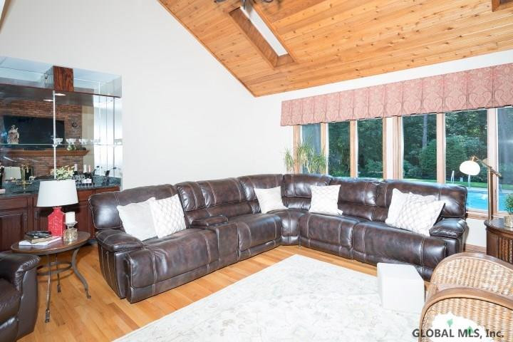 124 Maxwell Road Colonie, NY 12110 - Photo 15 of 50 Photo 15