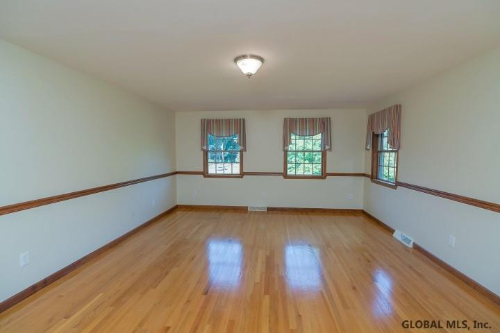 124 Maxwell Road Colonie, NY 12110 - Photo 27 of 50 Photo 27