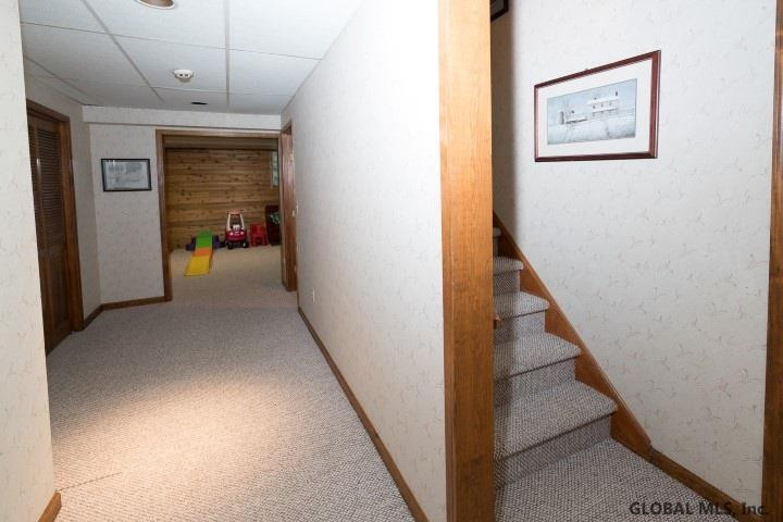 124 Maxwell Road Colonie, NY 12110 - Photo 35 of 50 Photo 35