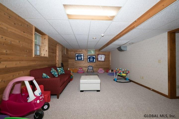124 Maxwell Road Colonie, NY 12110 - Photo 36 of 50 Photo 36