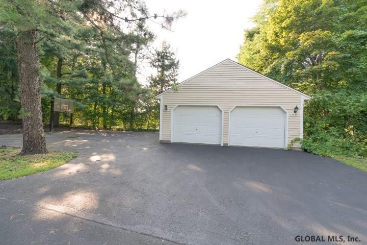 124 Maxwell Road Colonie, NY 12110 - Photo 49 of 50 Photo 49