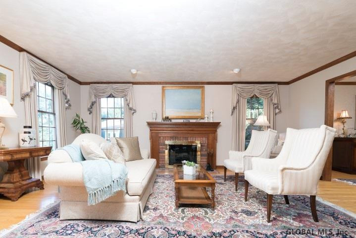 124 Maxwell Road Colonie, NY 12110 - Photo 5 of 50 Photo 5