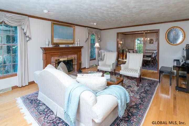 124 Maxwell Road Colonie, NY 12110 - Photo 6 of 50 Photo 6