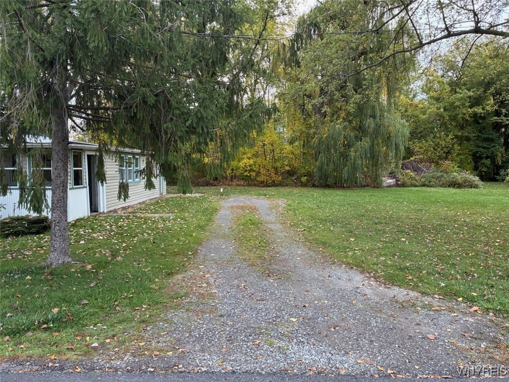 2331 Washington Avenue Wilson, NY 14172 - Photo 2 of 10