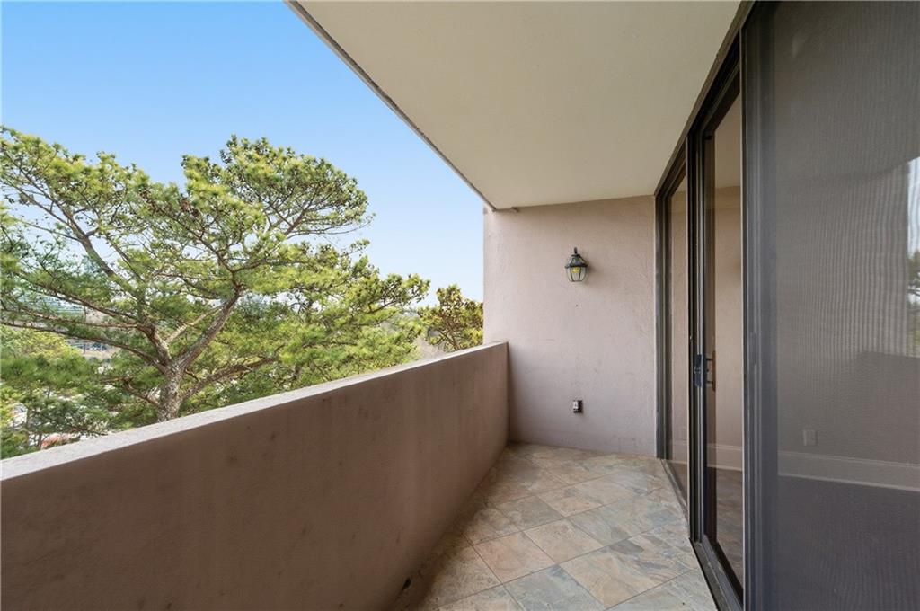 3530 Piedmont Road Northeast, Unit 12F Atlanta, GA 30305 - Photo 20 of 25