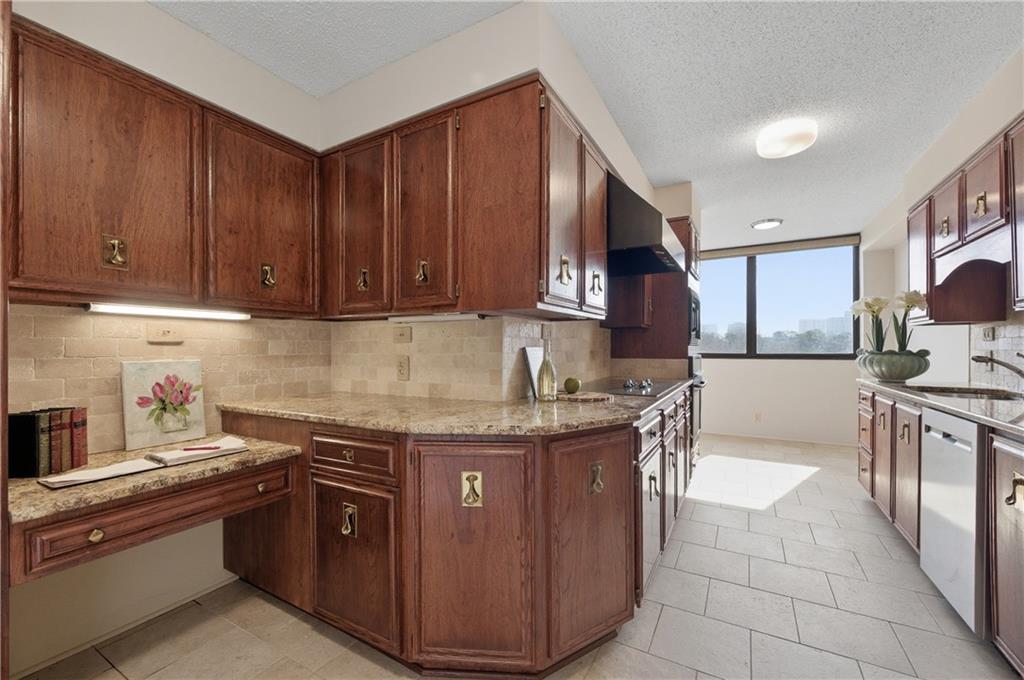 3530 Piedmont Road Northeast, Unit 12F Atlanta, GA 30305 - Photo 7 of 25