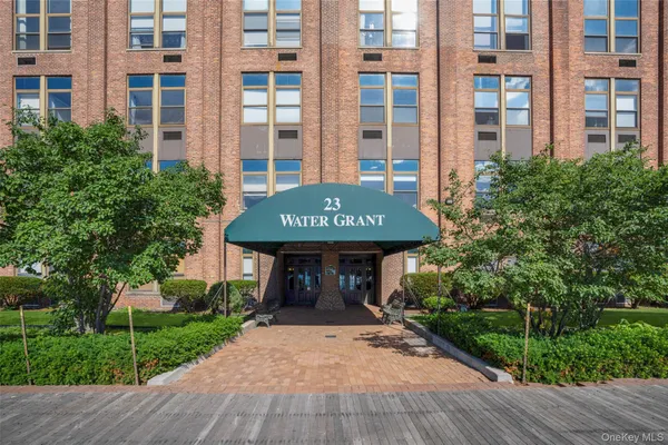 $499,999 | 23 Water Grant Street, Unit 4N, Yonkers, NY 10701