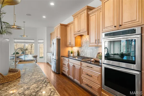 $2,500,000 | 1401 Fox Hill Farms Court, Chesterfield, MO 63005