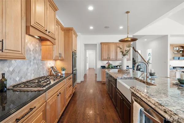 $2,500,000 | 1401 Fox Hill Farms Court, Chesterfield, MO 63005