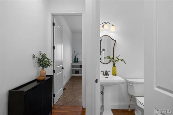 $2,500,000 | 1401 Fox Hill Farms Court, Chesterfield, MO 63005