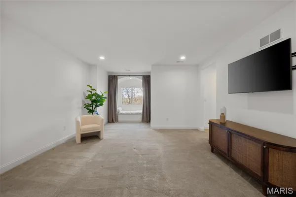 $2,500,000 | 1401 Fox Hill Farms Court, Chesterfield, MO 63005