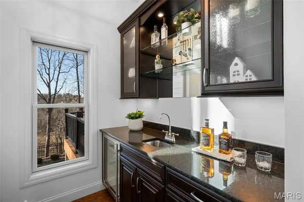 $2,500,000 | 1401 Fox Hill Farms Court, Chesterfield, MO 63005