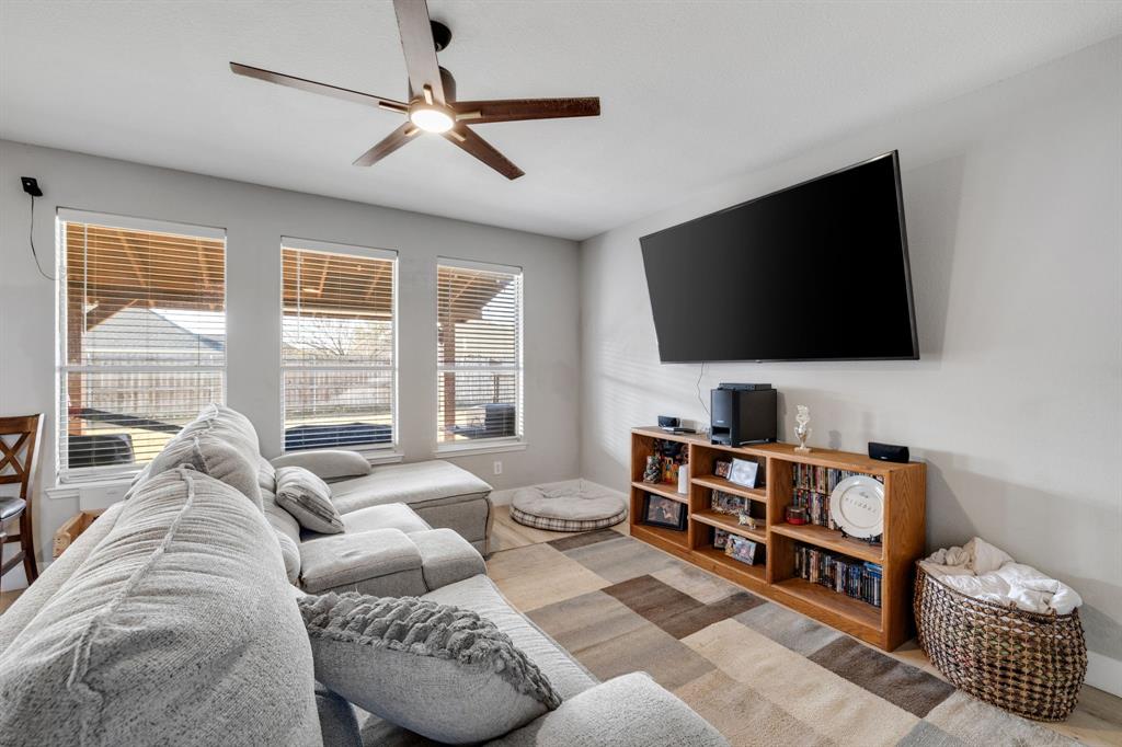 4029 Bridge Water Road Heartland, TX 75126 - Photo 17 of 39