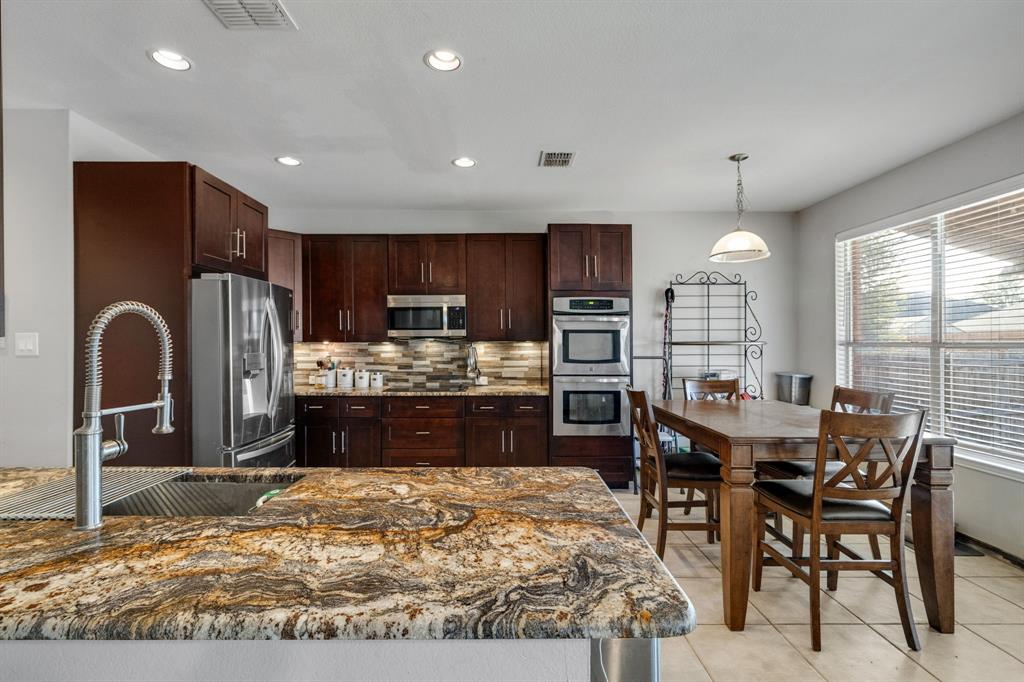 4029 Bridge Water Road Heartland, TX 75126 - Photo 18 of 39