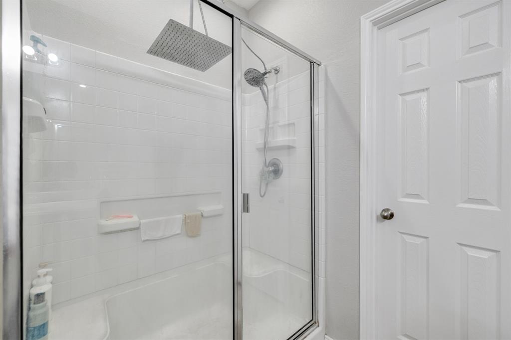 4029 Bridge Water Road Heartland, TX 75126 - Photo 23 of 39