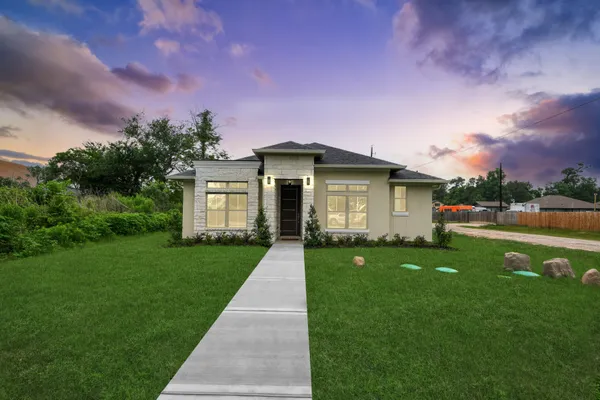 $475,000 | 16747 Forest Trail Drive, Channelview, TX 77530