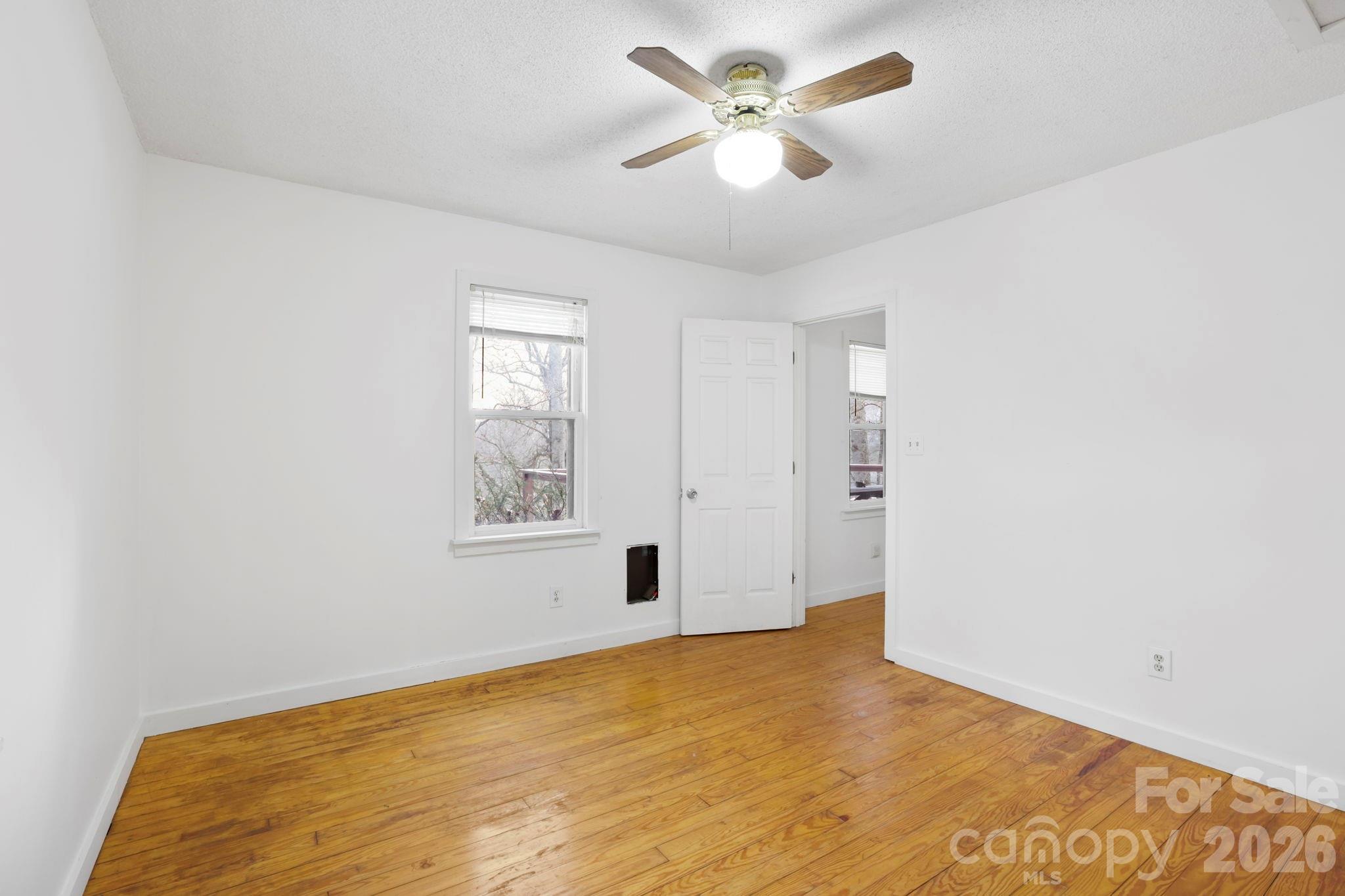 186 Greentree Lane Canton, NC 28716 - Photo 13 of 32 a view of empty room with window