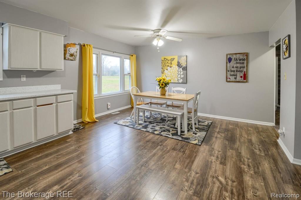 11238 Lapeer Road Davison, MI 48423 - Photo 22 of 34