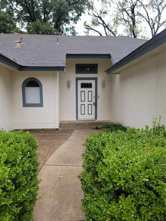 $1,995 | 509 Baylor Drive, Arlington, TX 76010