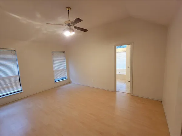 $1,995 | 509 Baylor Drive, Arlington, TX 76010