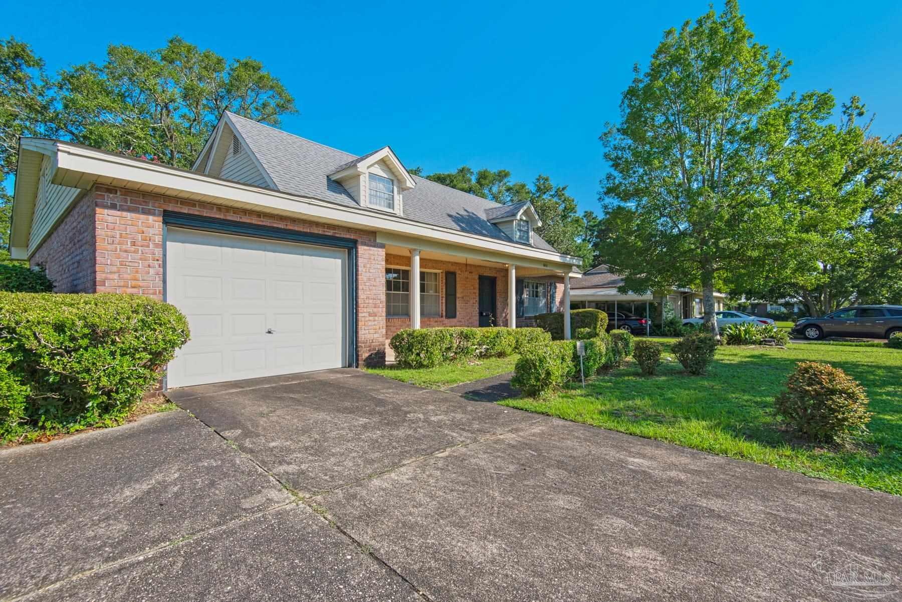 6161 Angelina Road Pensacola, FL 32504 - Photo 5 of 45 Gallery Image 5