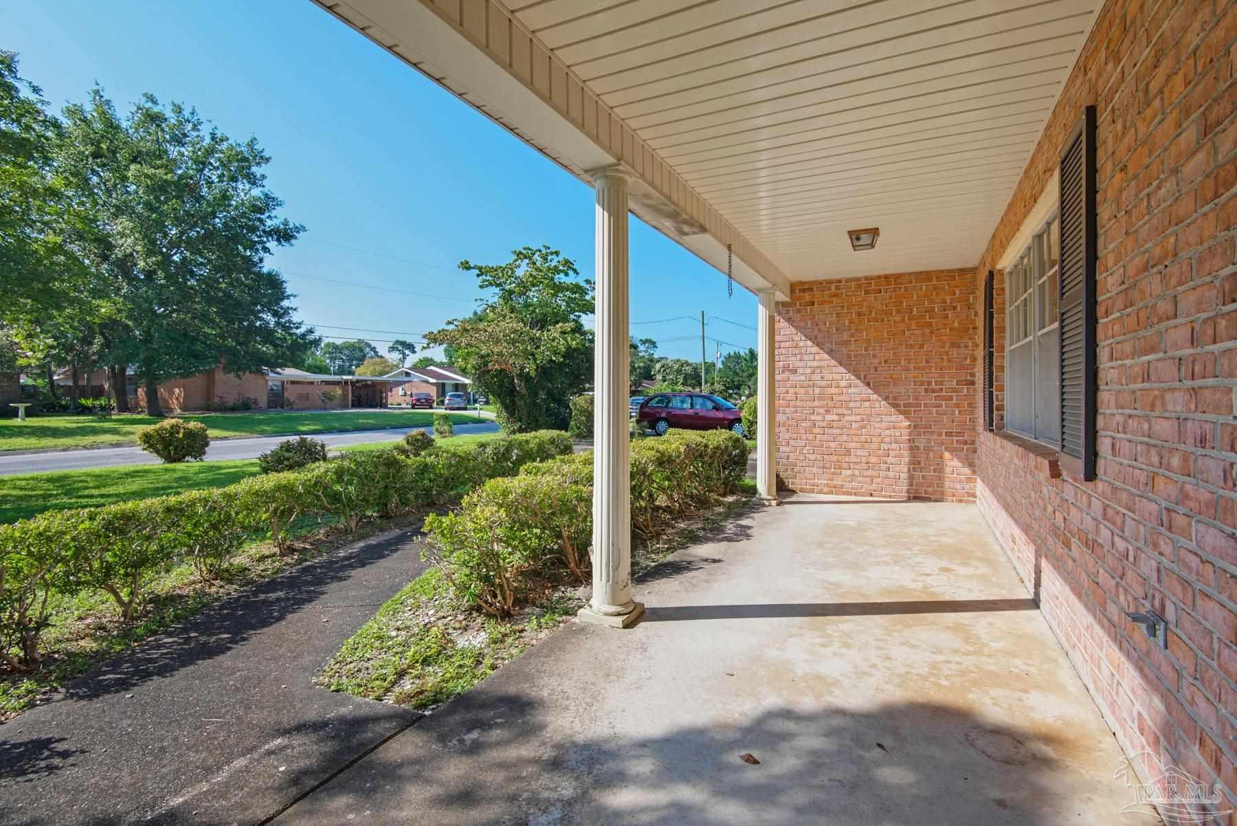 6161 Angelina Road Pensacola, FL 32504 - Photo 8 of 45 Gallery Image 8
