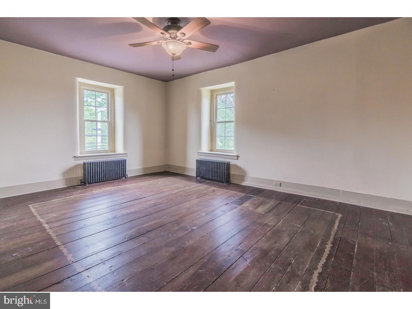 2731 Upper Ridge Road Pennsburg, PA 18073 - Photo 17 of 25 Master Bedroom