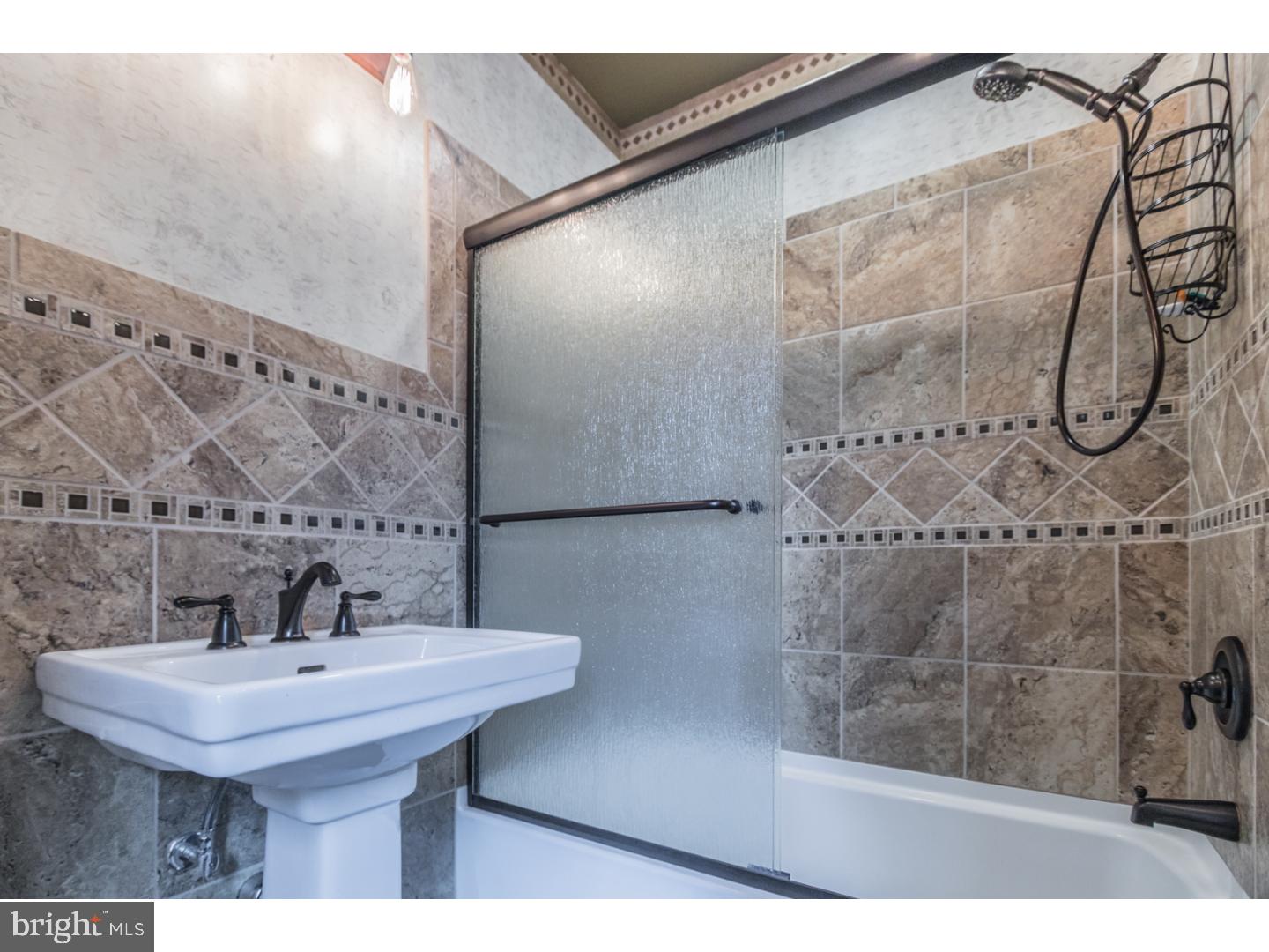2731 Upper Ridge Road Pennsburg, PA 18073 - Photo 21 of 25 Bathroom