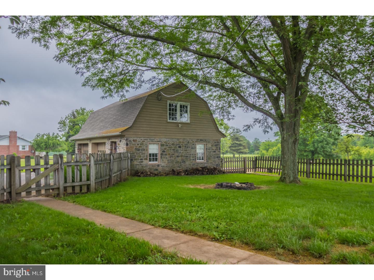 2731 Upper Ridge Road Pennsburg, PA 18073 - Photo 23 of 25 Back Yard