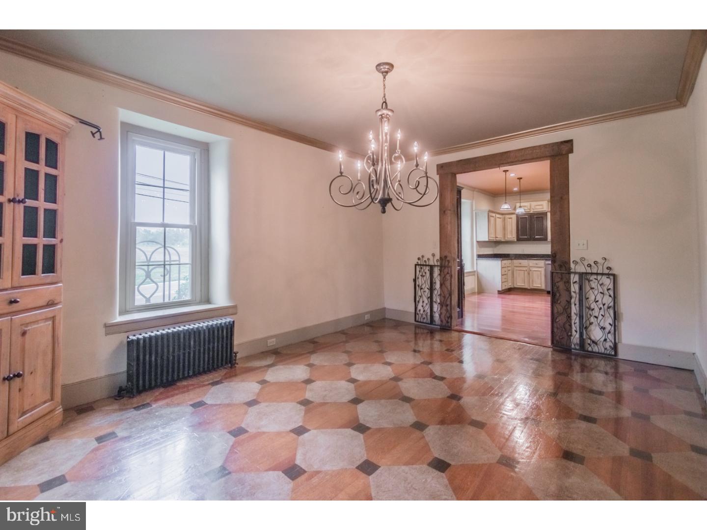 2731 Upper Ridge Road Pennsburg, PA 18073 - Photo 8 of 25 Dining Room