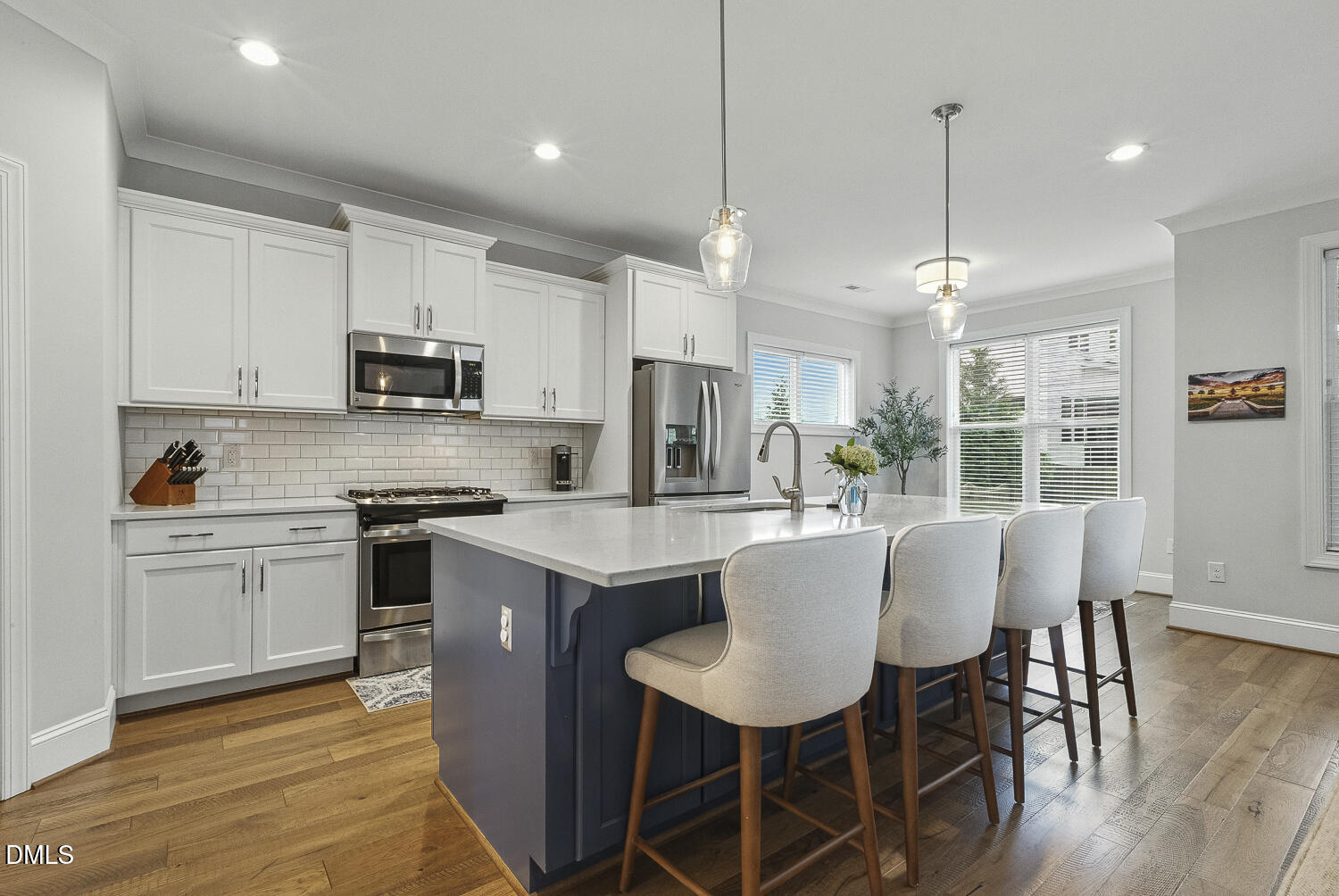 5016 Centerbud Place Raleigh, NC 27606 - Photo 10 of 52 014