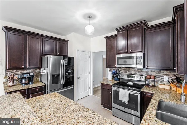 $2,750 | 140 Ridgeway Street, Fredericksburg, VA 22401