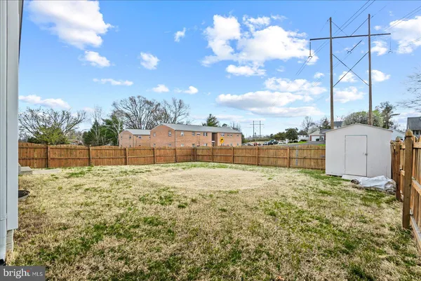 $2,750 | 140 Ridgeway Street, Fredericksburg, VA 22401