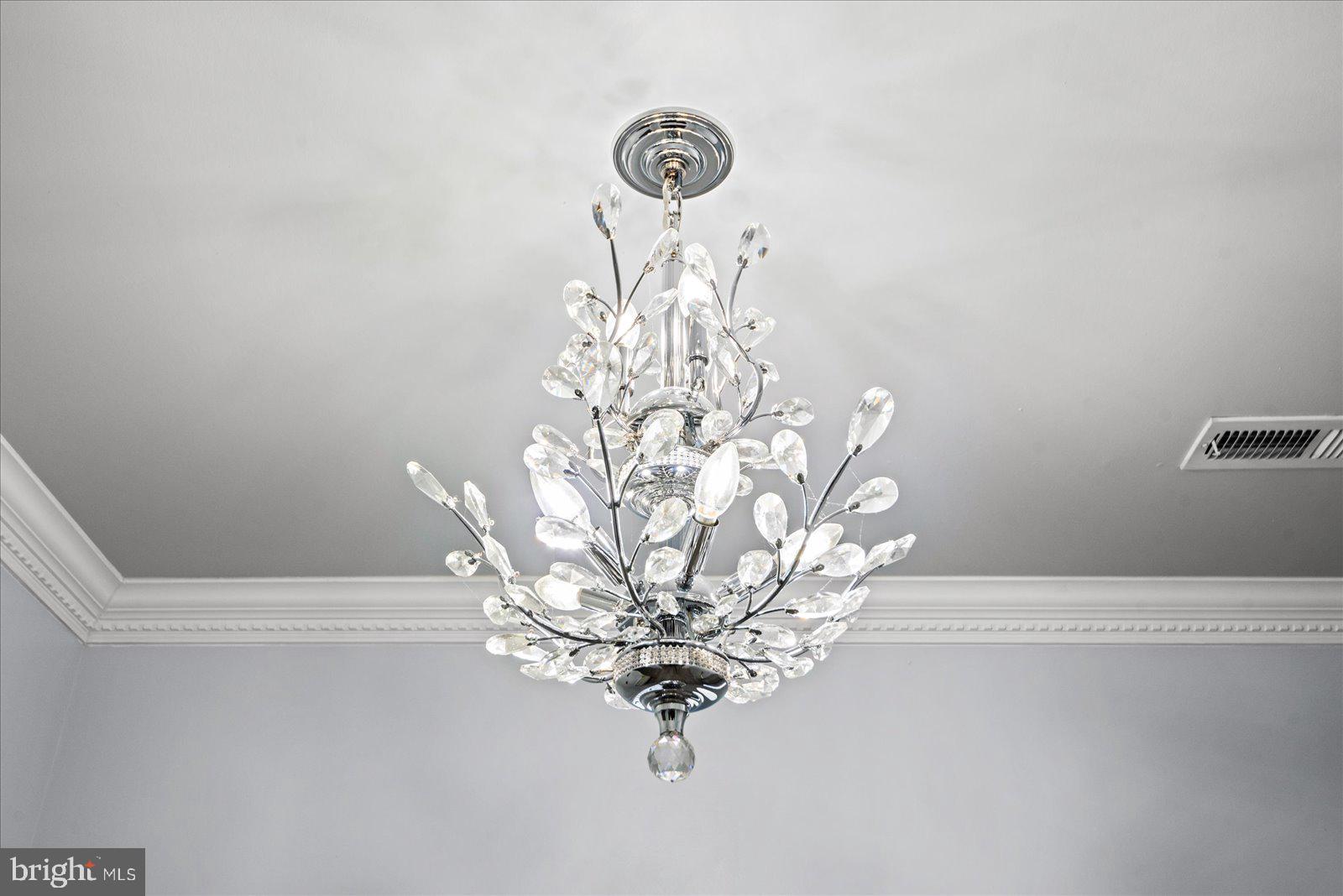 140 Ridgeway Street Fredericksburg, VA 22401 - Photo 7 of 37