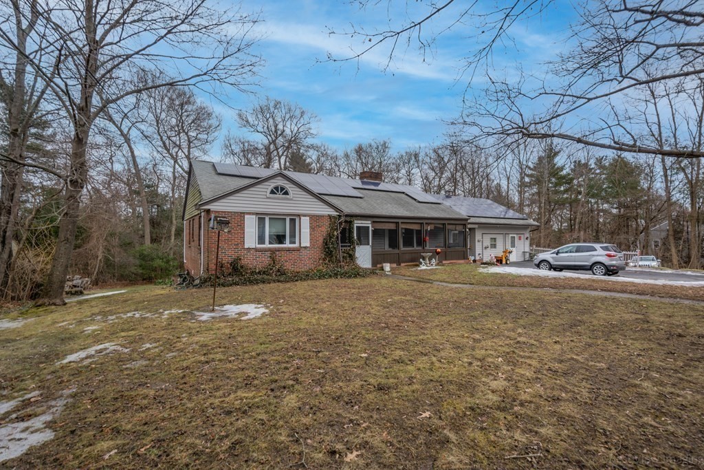 56 Cape Road Mendon, MA 01756 - Photo 5 of 26
