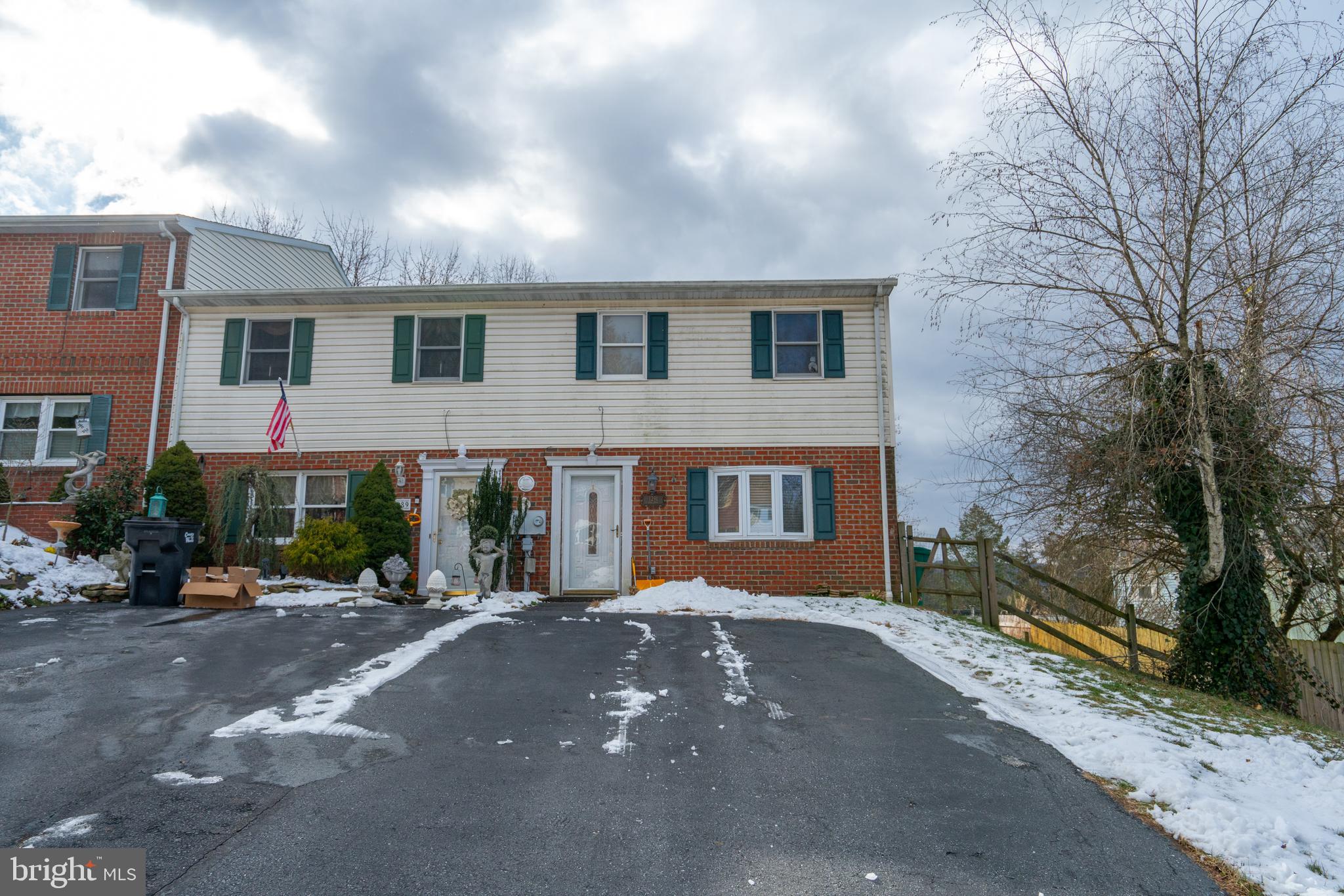 1291 Fox Run Reading, PA 19606 - Photo 4 of 34 Gallery Image 4