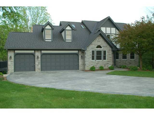 375 Shale Ridge Court Powell, OH 43065 - Photo 1 of 23 Gallery Image 1