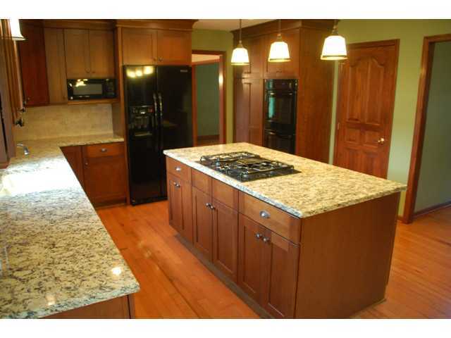 375 Shale Ridge Court Powell, OH 43065 - Photo 2 of 23 Gallery Image 2