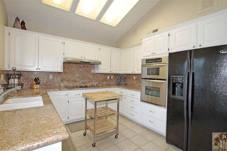 194 Ranch View Circle Palm Desert, CA 92211 - Photo 12 of 36 Additional Photo