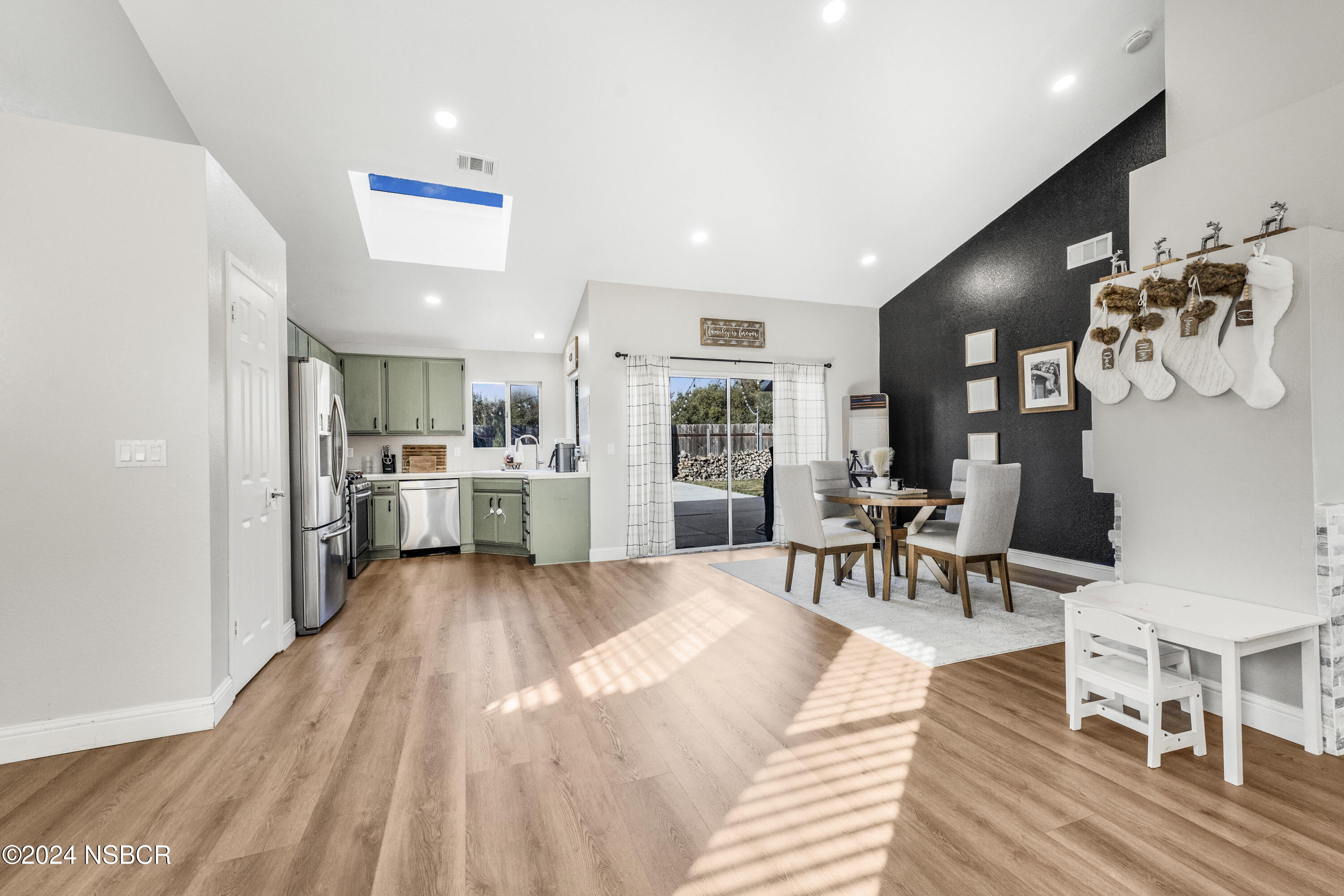 1141 Arnold Avenue Lompoc, CA 93436 - Photo 11 of 38 DSC05608