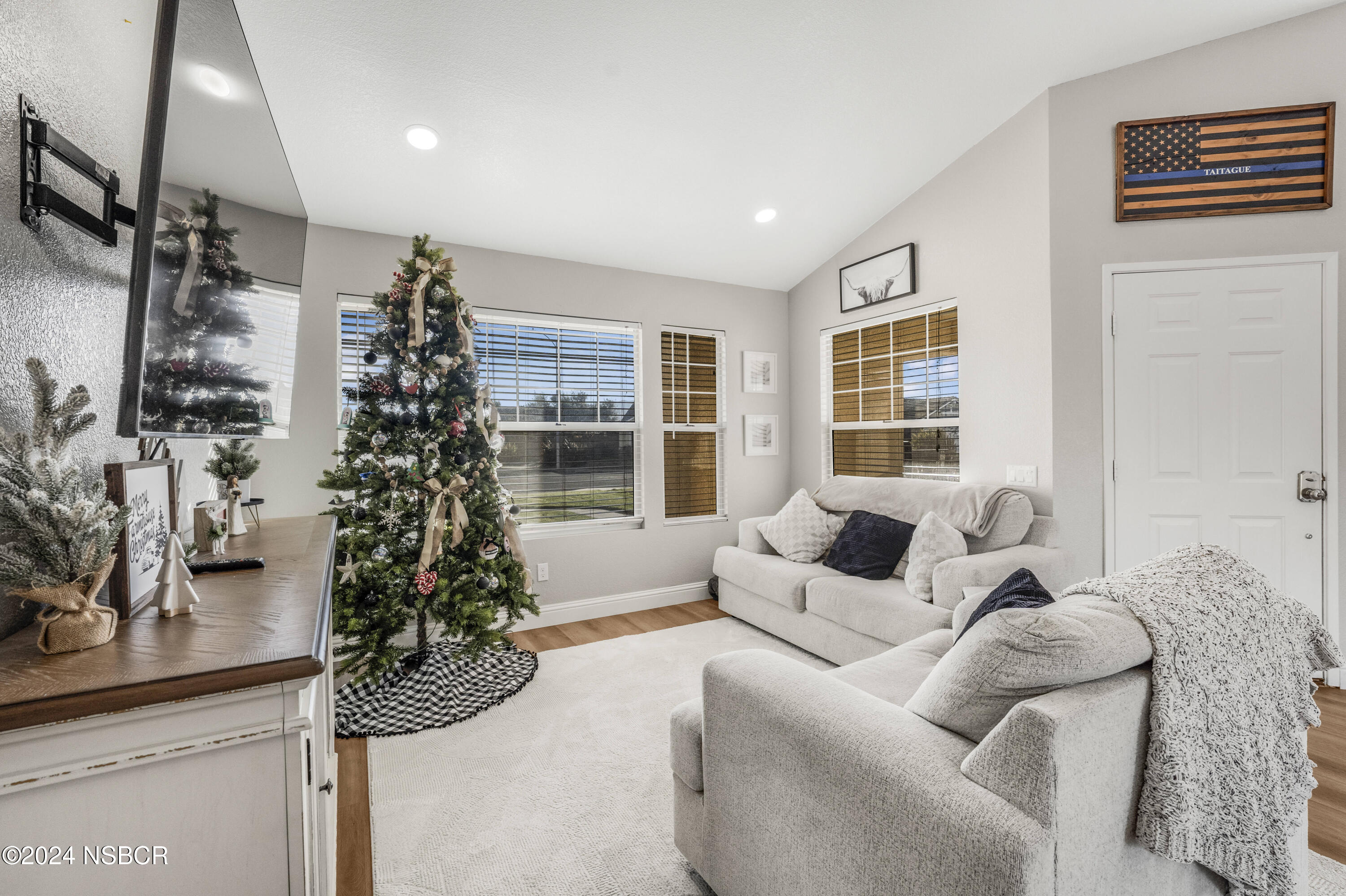 1141 Arnold Avenue Lompoc, CA 93436 - Photo 10 of 38 DSC05635