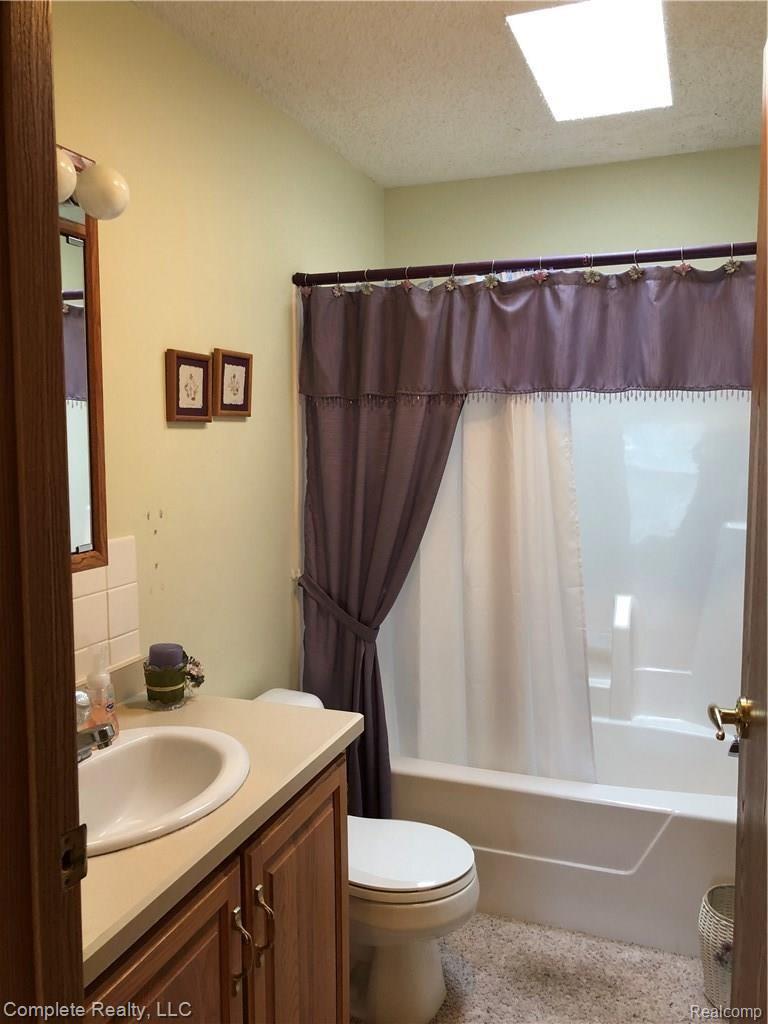12404 Lake Road Montrose, MI 48457 - Photo 24 of 33 2018-08-11 18.06