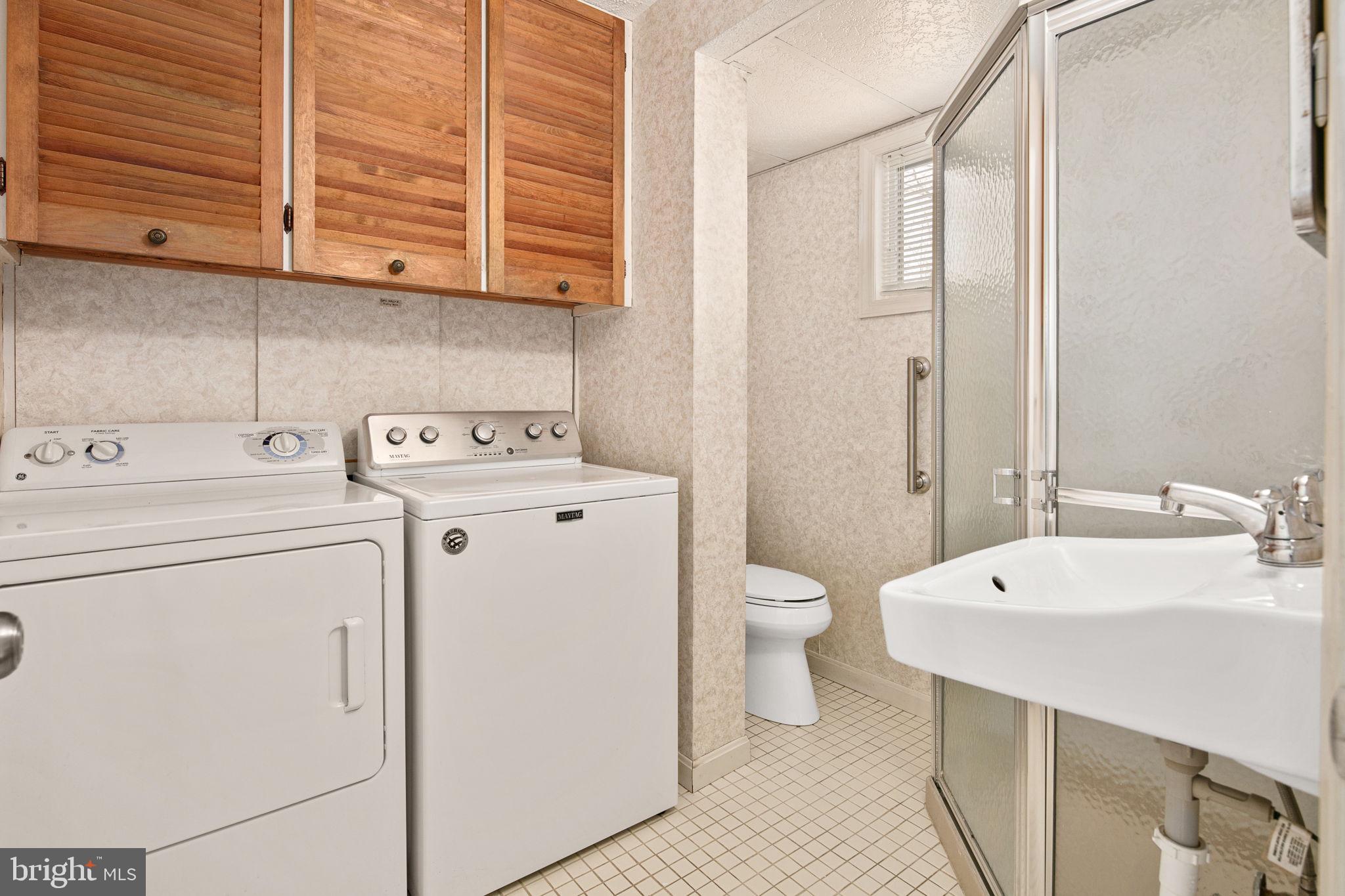 5918 Augusta Drive Springfield, VA 22150 - Photo 40 of 45 Laundry Room w/ Full Bathroom