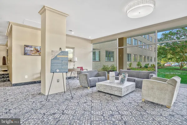 $2,100 | 6621 Wakefield Drive, Unit 510, Alexandria, VA 22307