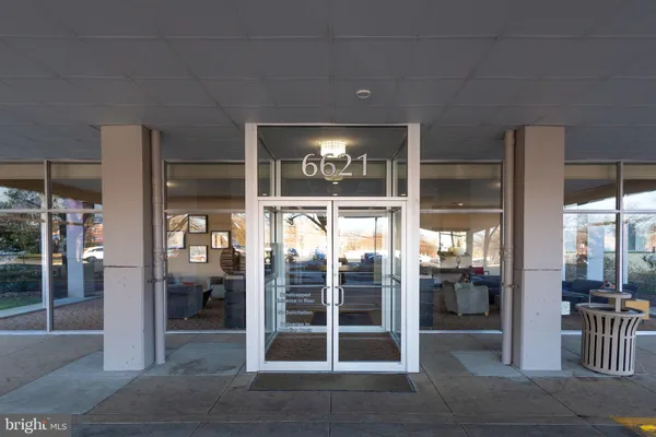 $2,100 | 6621 Wakefield Drive, Unit 510, Alexandria, VA 22307